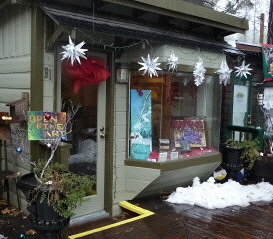 artbymimi/Gallery_at_Christmas.jpg
